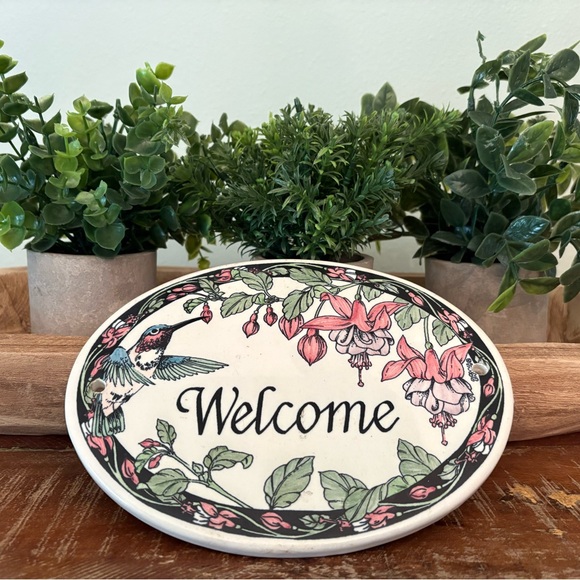 Vintage Welcome Sign - Picture 2 of 7